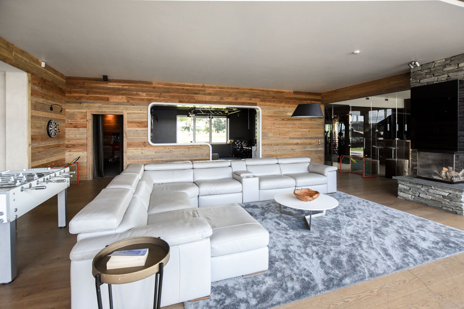 Weathered Brushed Boards Grooved - Audrini Living
