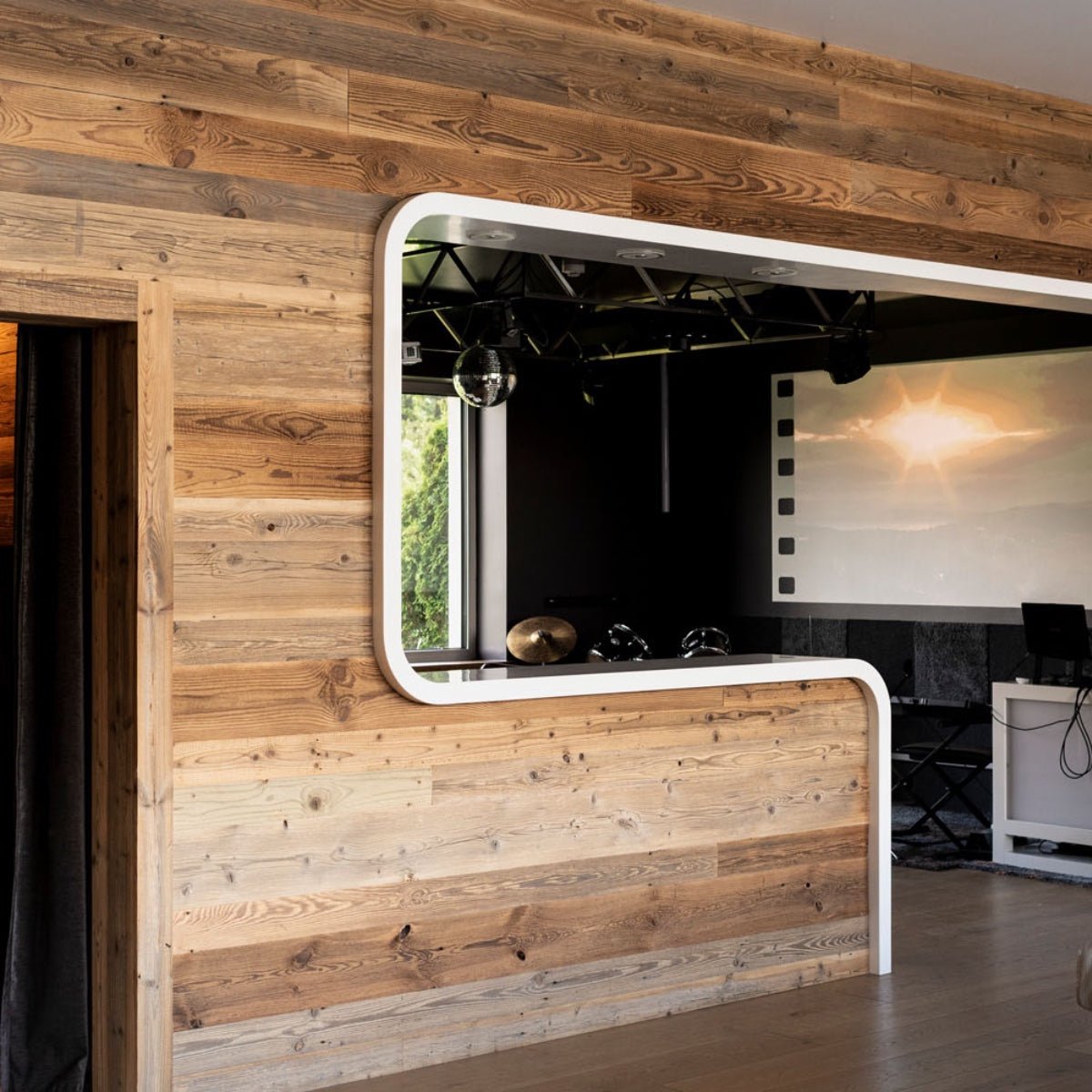 Weathered Brushed Boards - Audrini Living